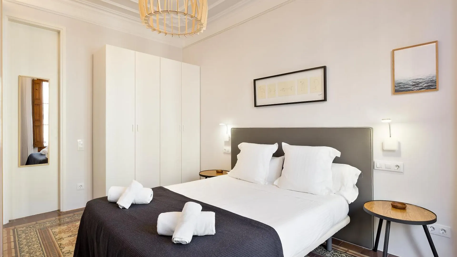 Bailen Apartments By Central Barcelona