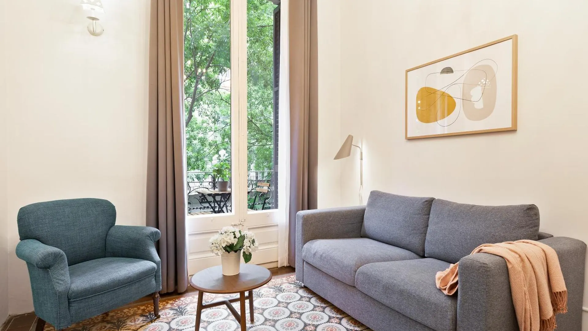 Bailen Apartments By Central Barcelona